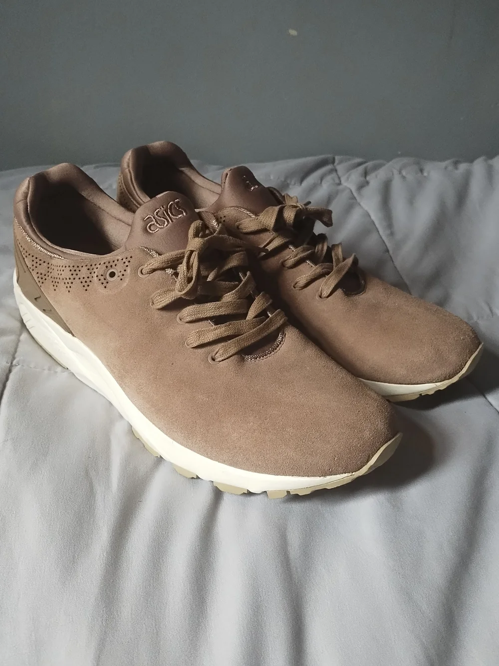 ASICS Men's Taupe Suede Low-Profile Sneakers with Cream Sole